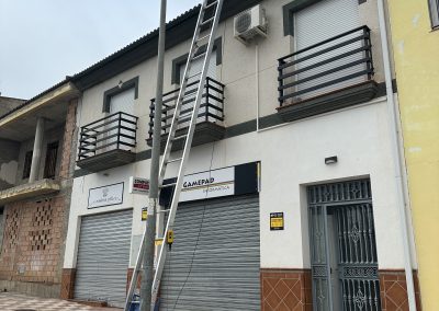 Elevador para placas solares en granada