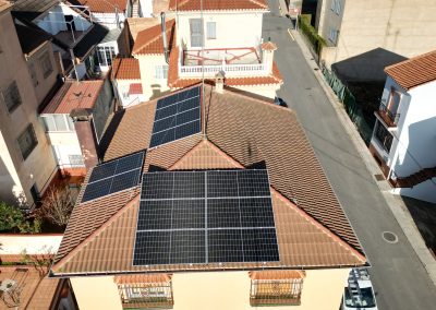 instalación solar de 6kw sobre teja en cubierta coplanar